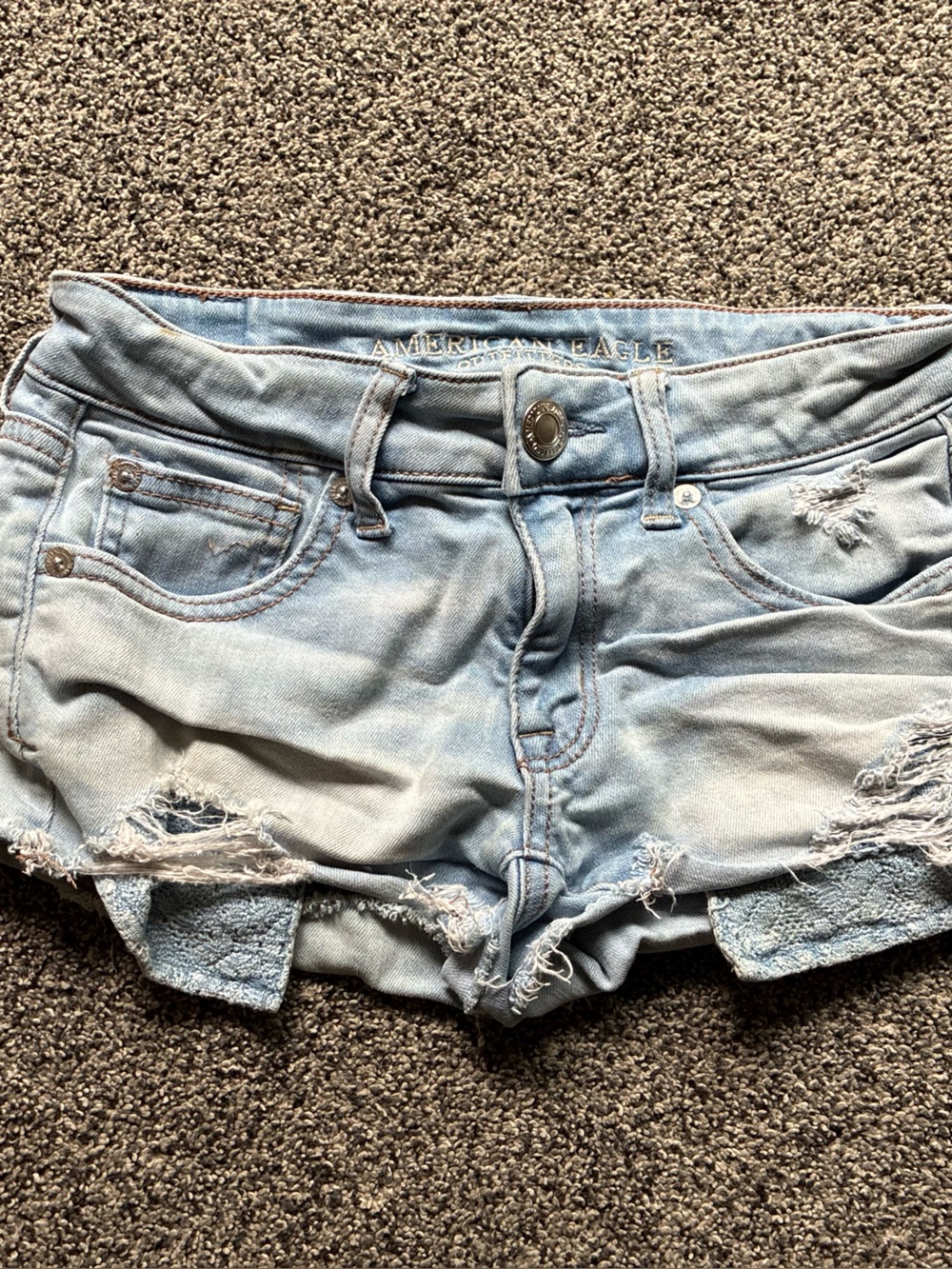 American Eagle Outfitters Junior Light Wash Distressed Denim Shorts, Size 00